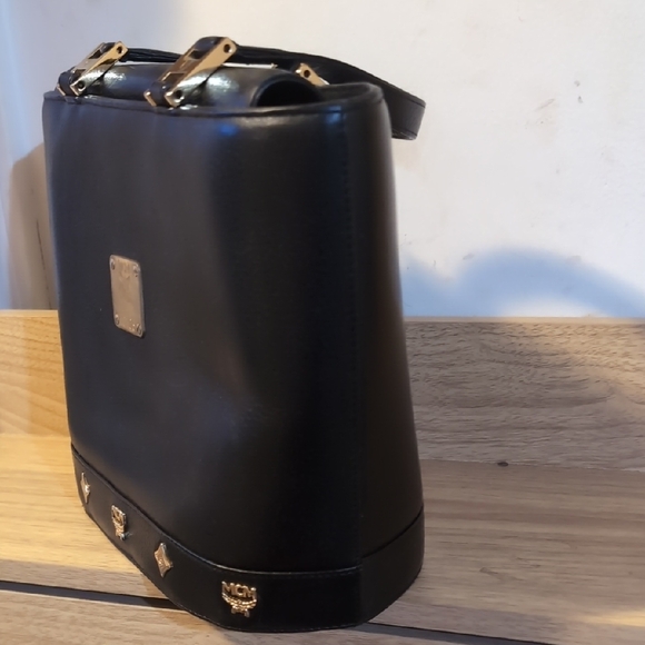 MCM Black Leather Structured Top-Handle Shoulder Bag with Gold Hardware - Picture 3 of 7